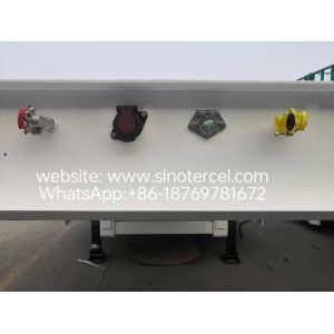 3-axle, 50-ton low-bed semi-trailer with mechanical ladder