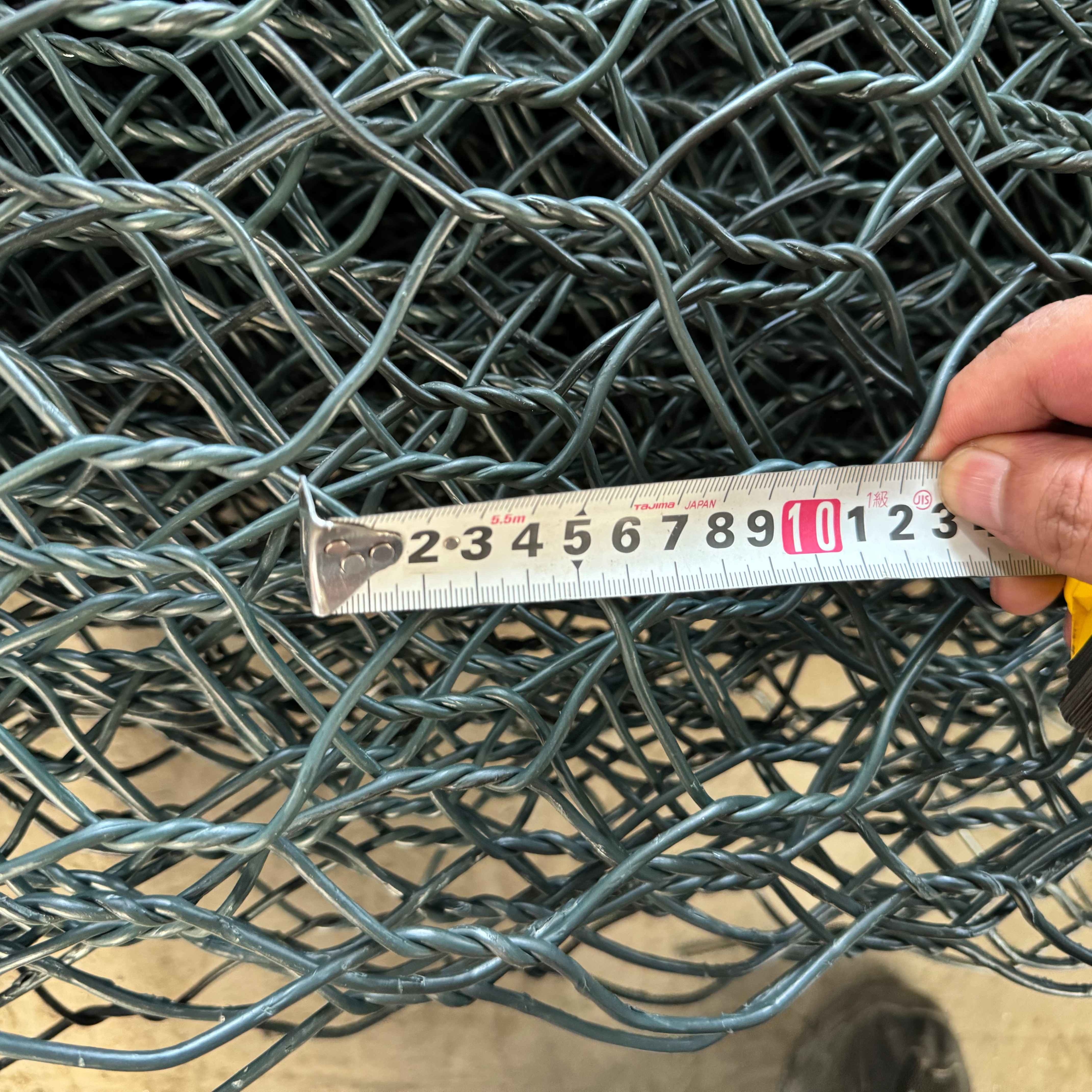8*10cm Hole Size Gabion Wire Mesh Clip Gun High Tensile Wire Flood Resilience