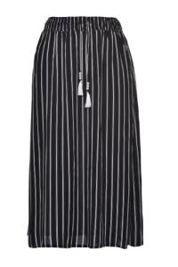 China Thin And Stripe Long Women's Fashion Skirts With Tassel String Mid Calf Length factory