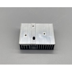 China Vertical Mounting Aluminum Heatsink Customized Surface Treatment For Optimal Performance And Heat Management on sale