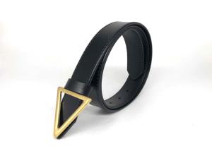 China Triangle Plate Prong Buckle Ladies Cowhide Leather Belt factory