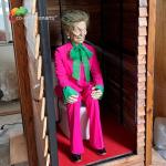 Animatronic Human Life Size Simulated Human In Toilet For Theme Park Decoration