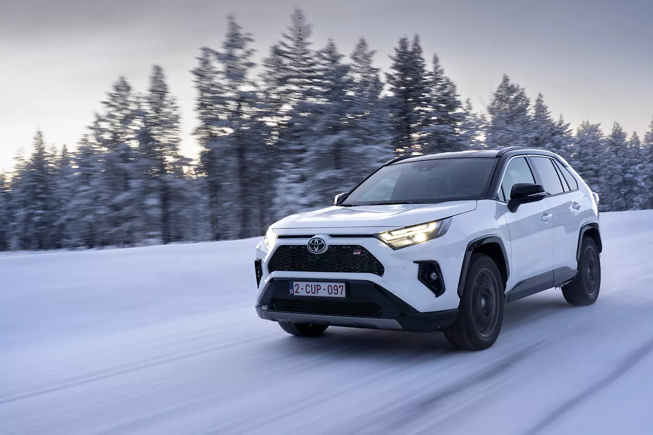 Month 2 Petrol Vehicle To-yota Rav 4 Series Auto Suv Gasoline Automobile Hybrid Cars with Modern Design
