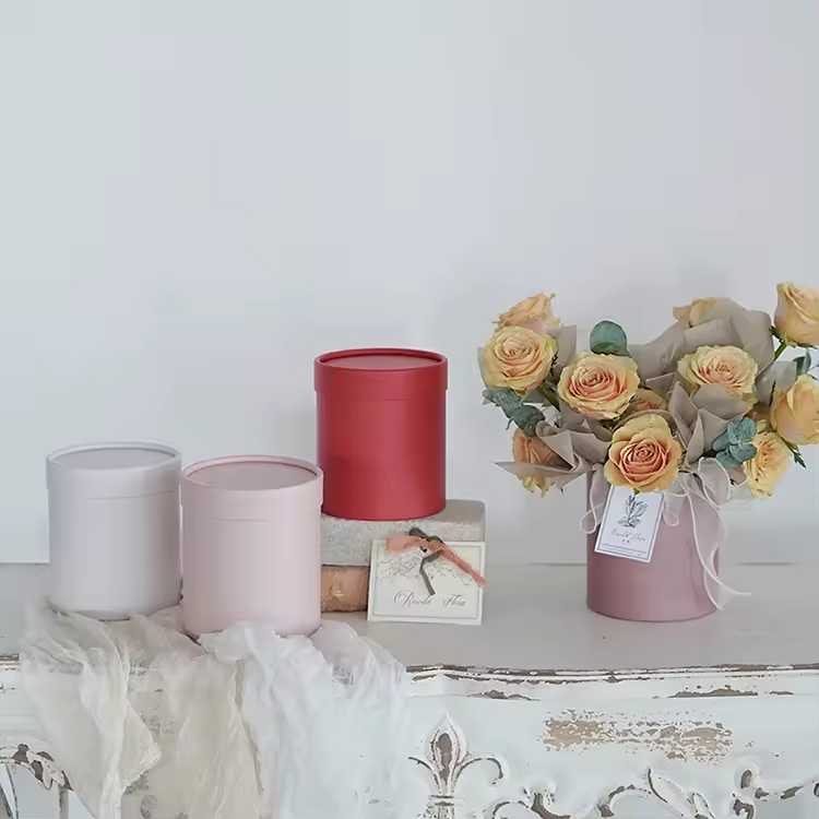 Customized Luxury Rose Flower Round Cylinder Wedding Gift Boxes for Special Occasions