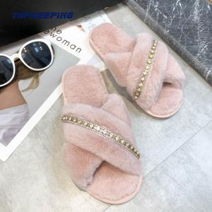 China EUR36 - 41 Warm Furry Luxury Fur Slippers For Women factory