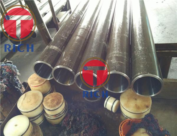 Astm A192 Boiler Carbon Seamless Steel Pipe Round Shape For High Pressure