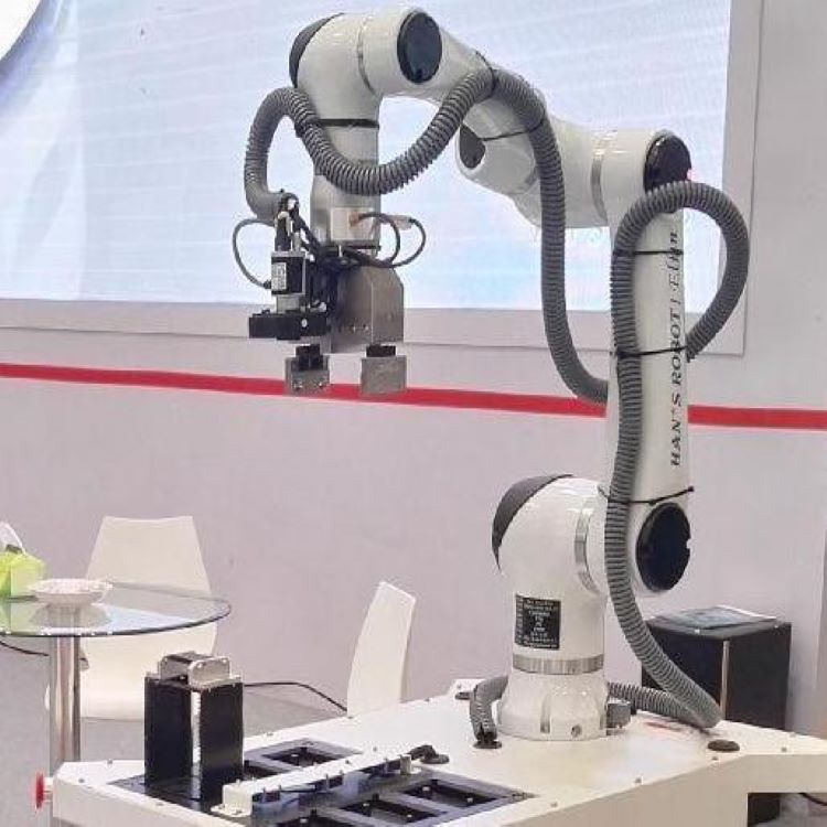 Handling Robot Elfin E10 With 6 Axis Robotic Arm Manipulator For Handling As Collaborative Robot