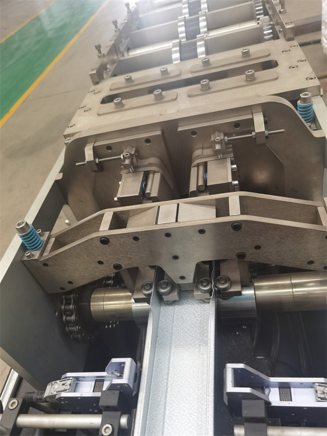 High Speed Prefab House Villa Construction Light Gauge Steel Framing Machine With Vertex BD
