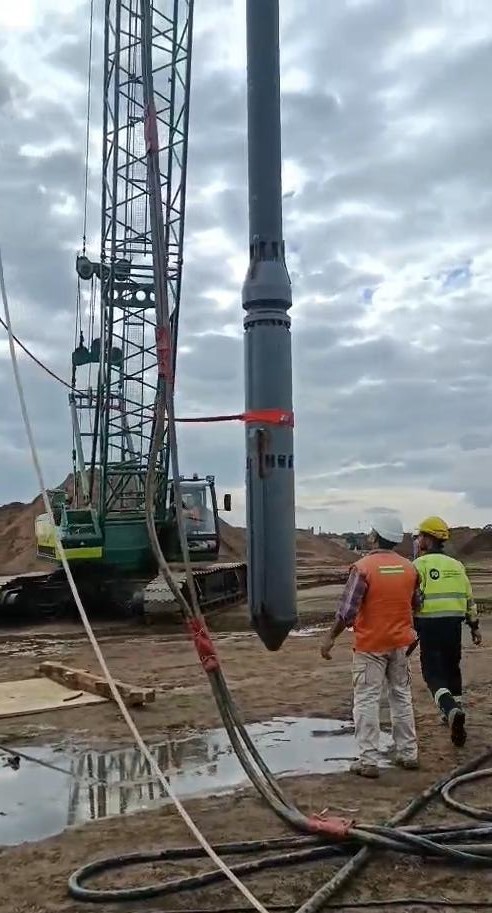 Top Feed Vibroflotation Technique For Compacting Soil Deep Foundation Solutions