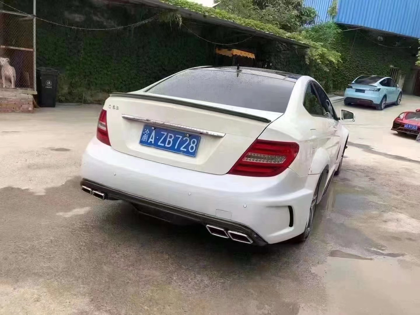 For Mercedes W204 C63 Body Kit W204 Upgraded Black Series Style Front and Rear Bumper Hood Widebody Kit