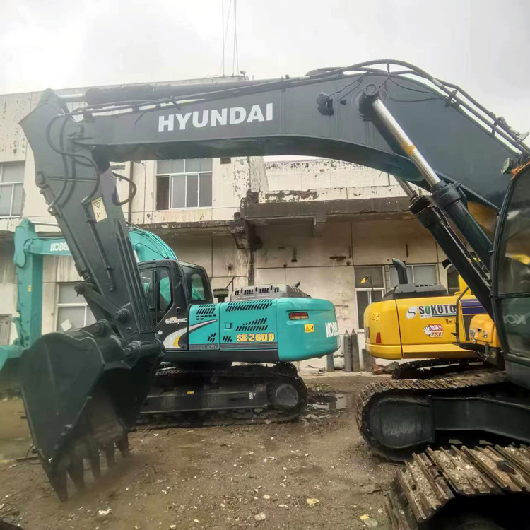 30000 KG Machine Weight 1.38 M3 Bucket Capacity Used Hyundai 305 Excavator