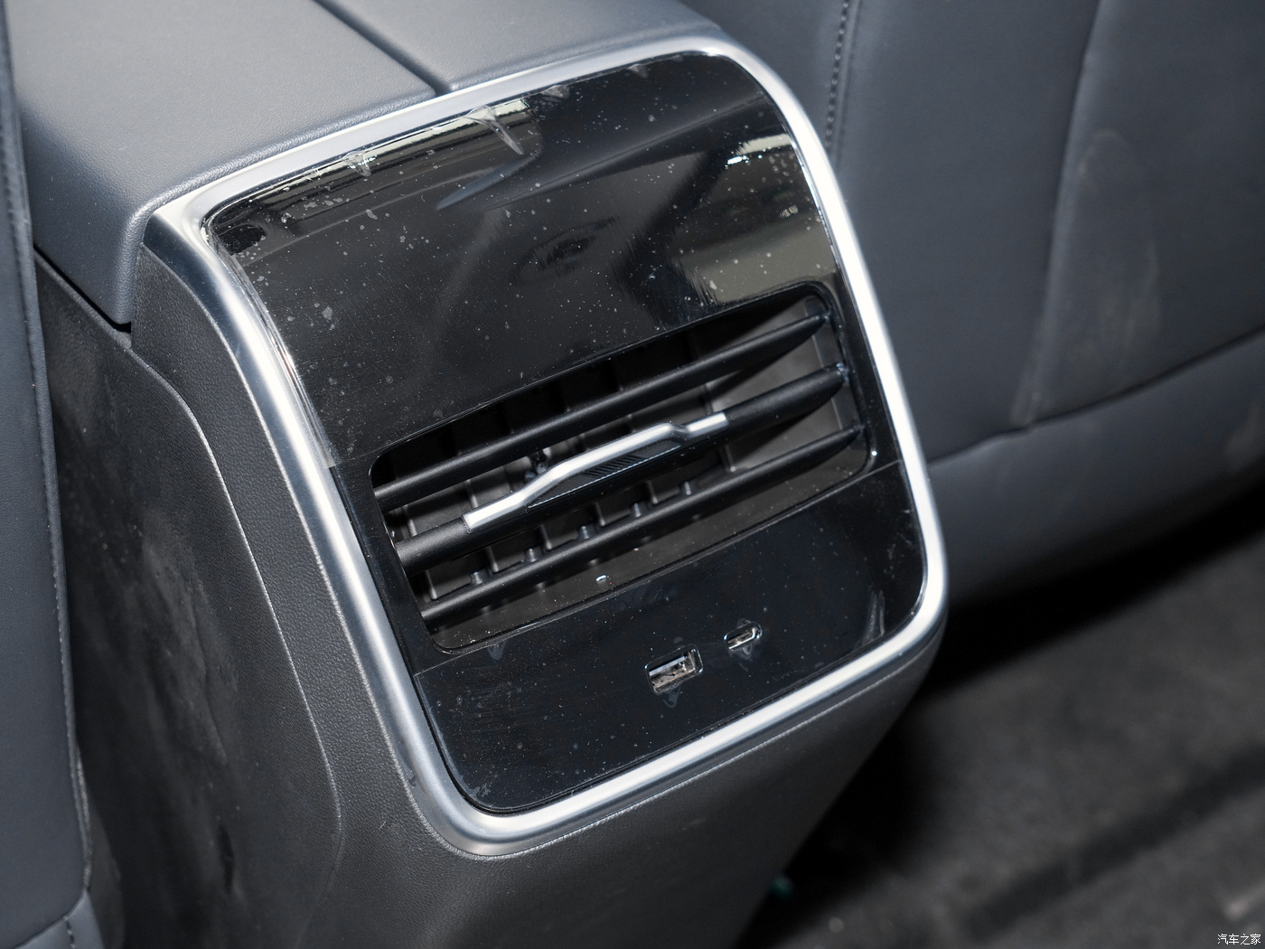 2024 Chery Fulwin Phev T9 5-Door 5-Seater SUV with Fabric Seats and Rear Camera Electric Car
