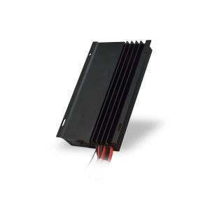 China IP68 MPPT Solar Controller 12v Battery Charge Regulator For GEL Battery factory
