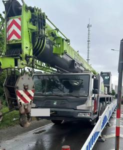 China March 2021 Zoomlion 80 Ton Crane Counterweight 20T Boom 51M ZTC800E552 factory