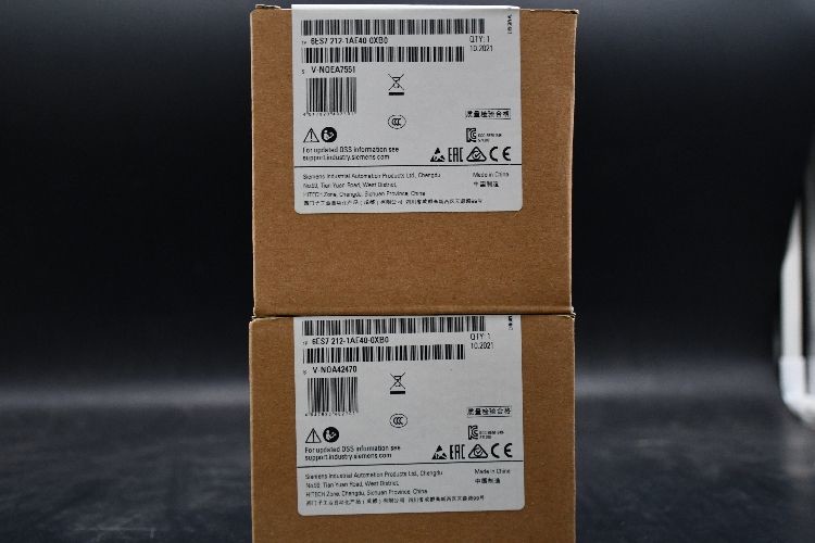 Siemens BUS Connector for use with PROFIBUS bus cable, SIMATIC DP