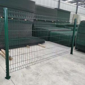 China 60x60mm Post Size PVC Coated Welded Wire Mesh Fence For Long Lasting Security factory