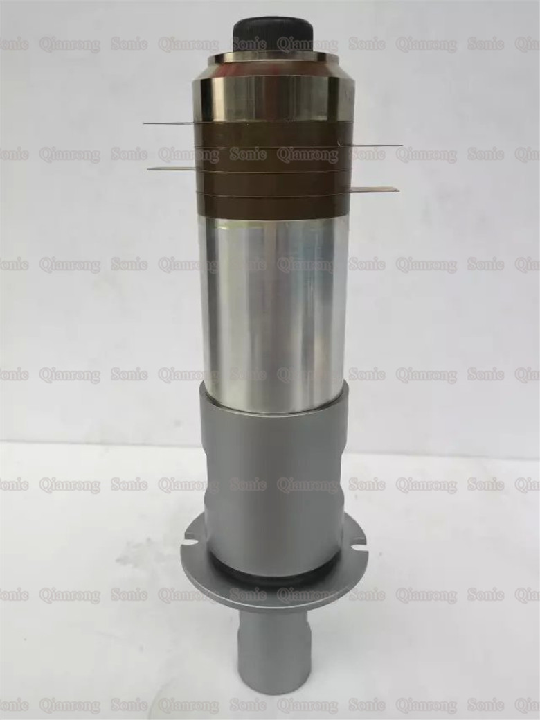 4pcs Ceramic Discs Ultrasonic Oscillator , Ultrasonic Vibration Transducer With Booster CE Certification