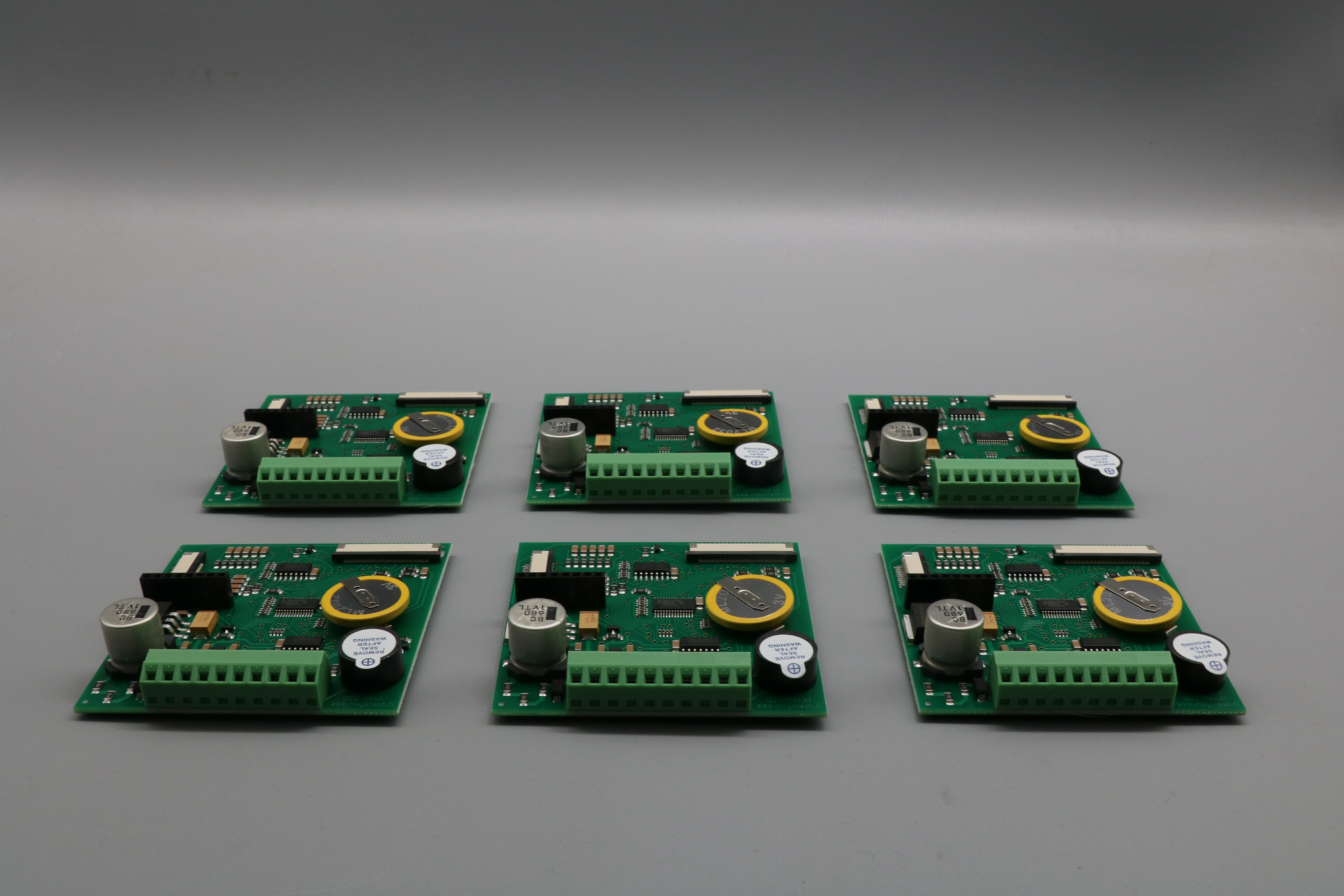 4 Layers 1OZ Copper Thickness Black Soldmask FR4 material Printed Circuit Board PCBA quick turnaround PCB assembly