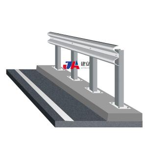 China ISO 9001/14001/18001 Certified Q235 Q345 W-Beam Highway Guardrail for Traffic Safety factory