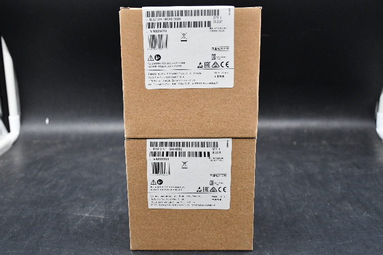Siemens S7-1200 PLC CPU - 14 (Digital Input, 2 switch as Analogue Input) Inputs, 10 (Digital Output, Relay Output)
