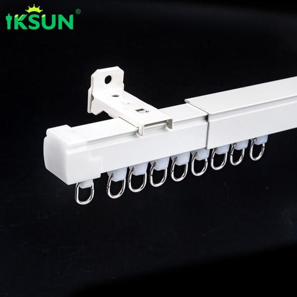 China 1mm Heavy Duty Metal Telescopic Curtain Track Stretchable With Electrophoresis factory