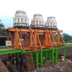 China 215mm Feed Cone Crushing Machine 180-220kW Secondary Fine Crushing factory