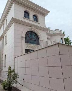 China Customizable Curtain Wall Panels 30mm for Stylish Building Facades factory