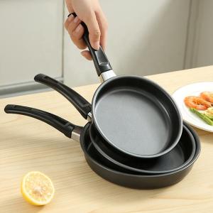 China Factory Wholesale Black Steak Pan Cookware Iron Frypan Non Stick With Bakelite Handle factory