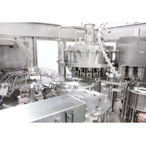 Automatic CE Carbonated Beverage Filling Machine For PET Bottle