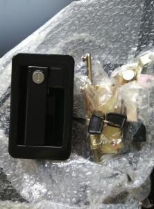 China supply shantui excavator SE80 cab door lock factory