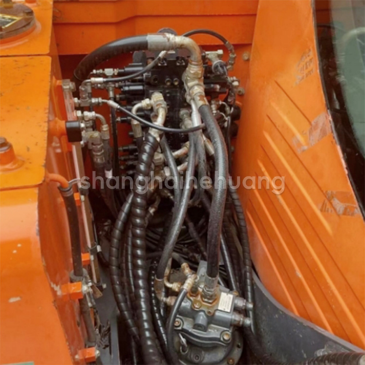 Used Engineering Doosan DX75 Crawler Excavator With 7350kg Operating Weight
