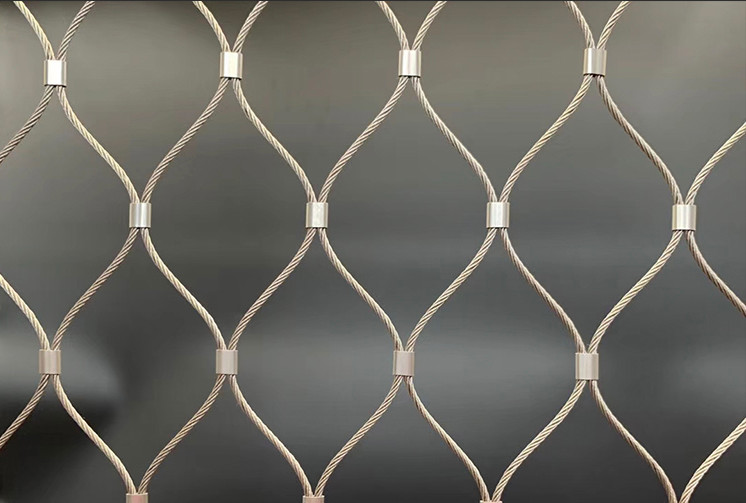 Customized 2mm 304 Stainless Steel Rope Wire Mesh Aperture 60*104mm