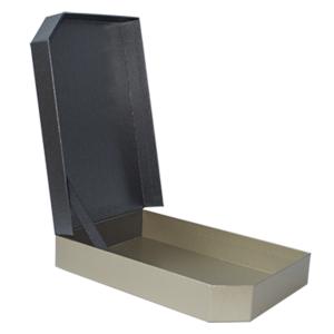 China Customized Size Apparel Packaging Box ISO22000 Garment Gift Box factory