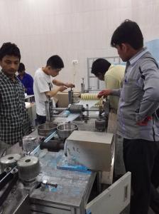 China Disposable Head Anti Dust Bouffant Cap Making Machine With 304SS frame factory