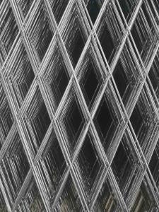 China Rhombus Opening Shape Welded Wire Mesh Panel Diamond Mesh Fence China Factory factory
