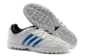 China Free Shipping Men's Soccer Shoes factory