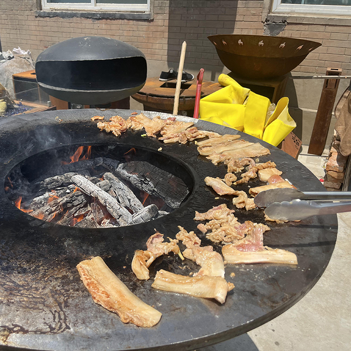 wood burning outdoor bbq grill
