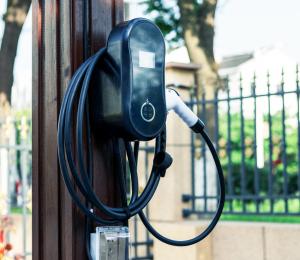China 3.68KW 8A 16AMP Electric Charging Point At Home Ev Home Wall Charger With LED factory
