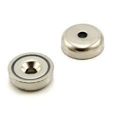 China 10 Years Experience Zinc Coated Neodymium Pot Magnet with Special Screews factory