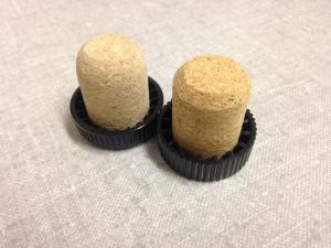 China Synthetic cork T-cap stopper wiht bevelled edge factory