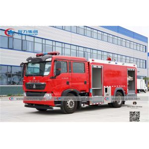 China Sinotruk Howo 4x2 8cbm Foam Tank Fire Engine Truck on sale