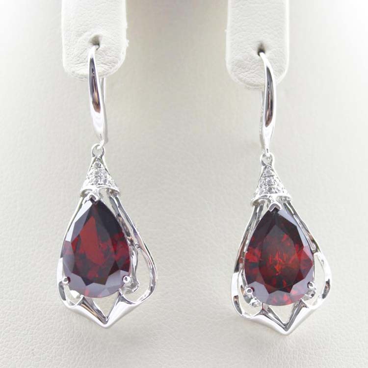 Fine Jewelry 925 Sterling Silver Garnet Cz Dangle Drop Earrings (PSJ02944)