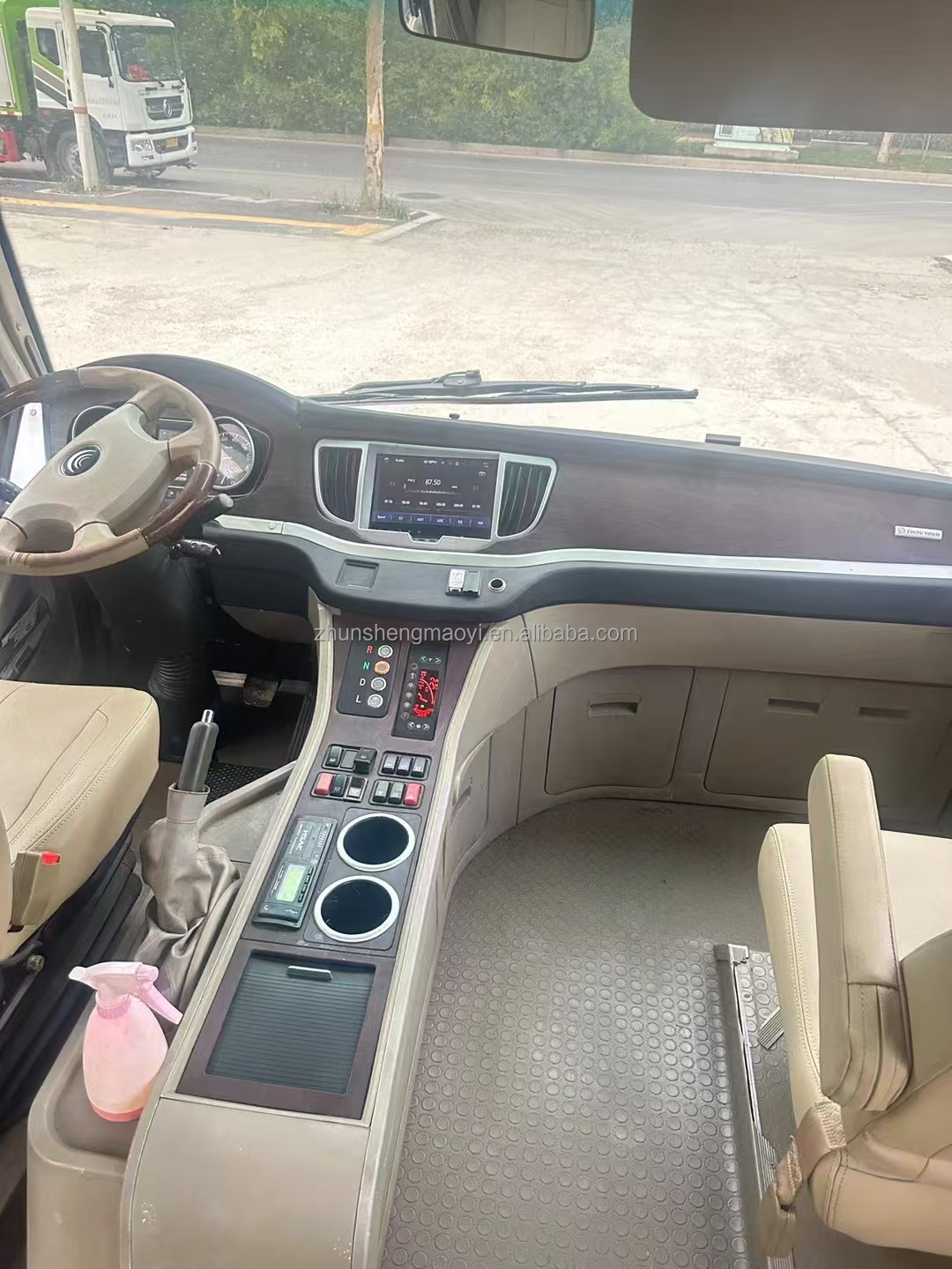 Fuel Type Diesel 20-Seat Pure Electric Minibus with 150 km Travel Range on 62° Electricity