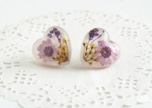 China Unique Dried Plant Real Flower Purple Stud Earring for Fashion Women factory