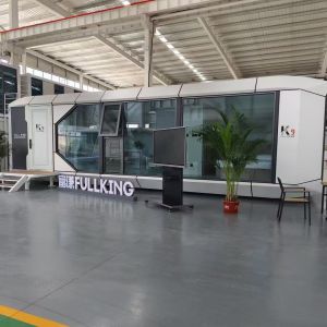 Fullking Big Capsule House With Kitchen / CE Capsule Mobile Home