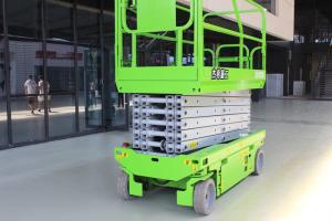 China Electrial Aerial Work Platform For Hotel Factory Maintenance Capacity 320kg factory