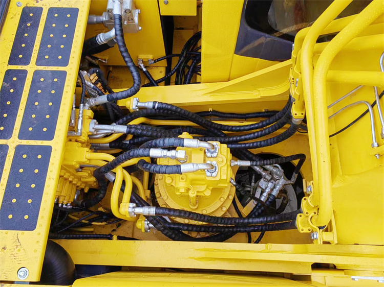 31200 KG Operating Weight Used Komatsu PC300-8 Excavator with Original Hydraulic Pump