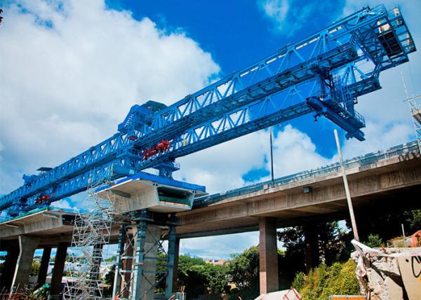 500T Beam Launcher Crane Bridge Construction Crane 30 - 55m Span 50m Max Lifting