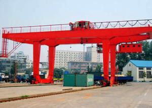 China Mobile Container Gantry Crane Double Girder RMG 35 Ton With 23 28 35m Span factory