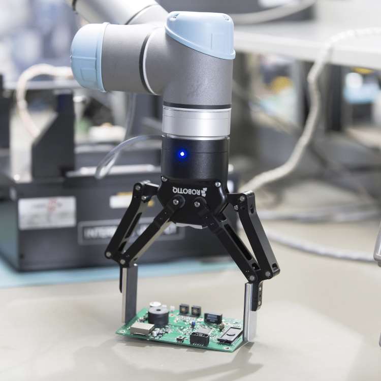 Robot Gripper 2F-140 Adaptive Gripper With Plug And Play Used For Collaborative Robot As Cobot